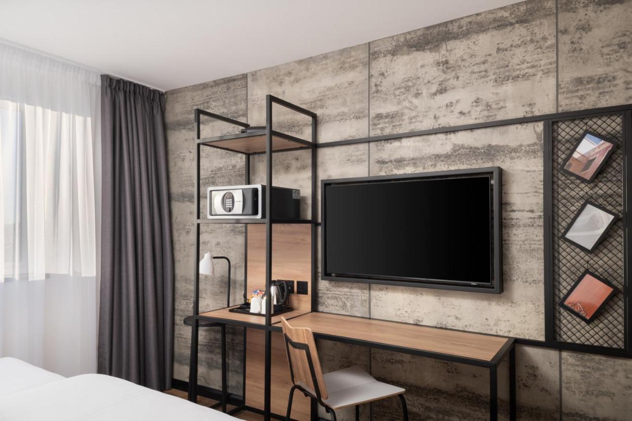 Отель Ibis Earls Court Лондон