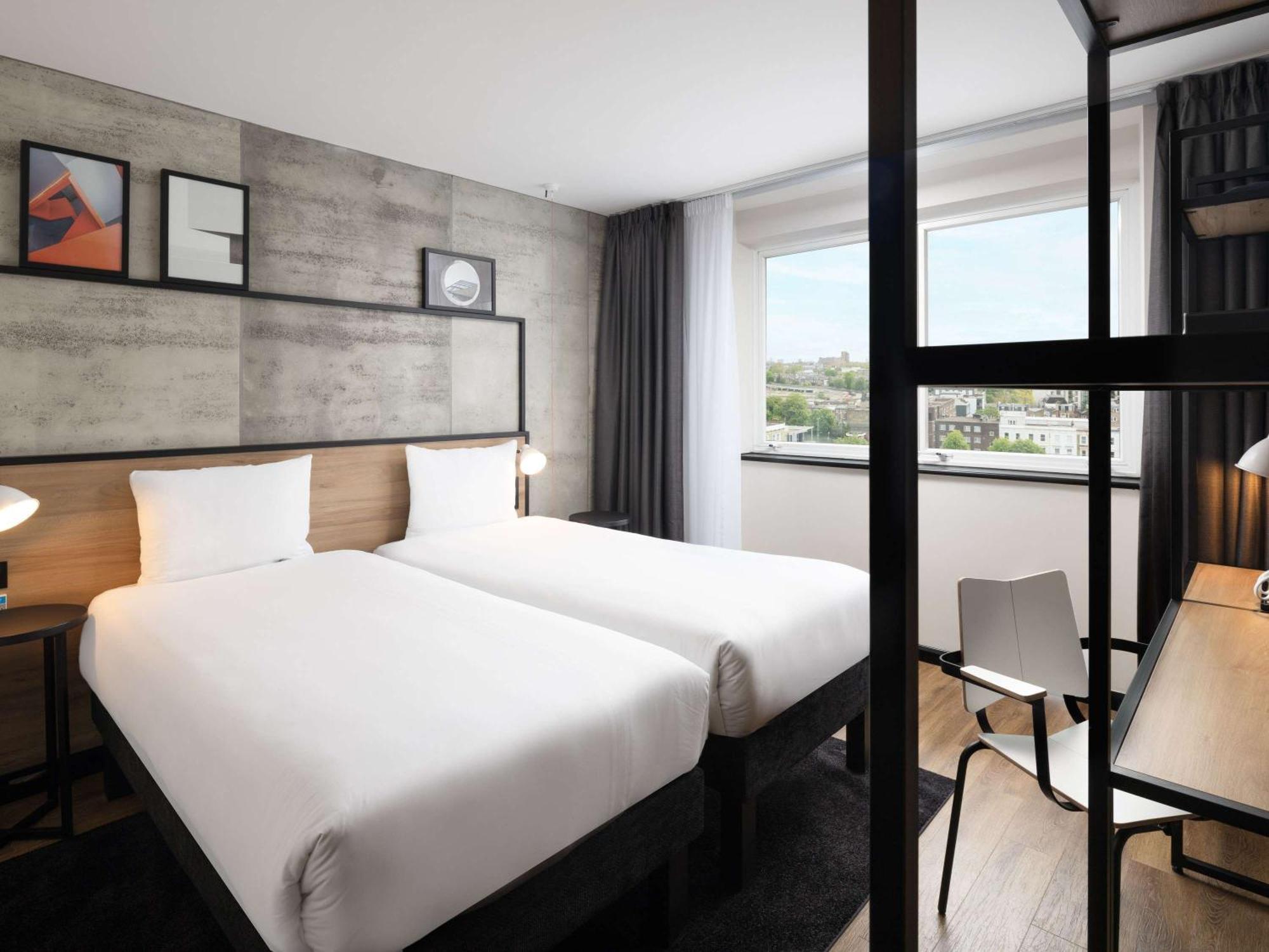 Отель Ibis Earls Court